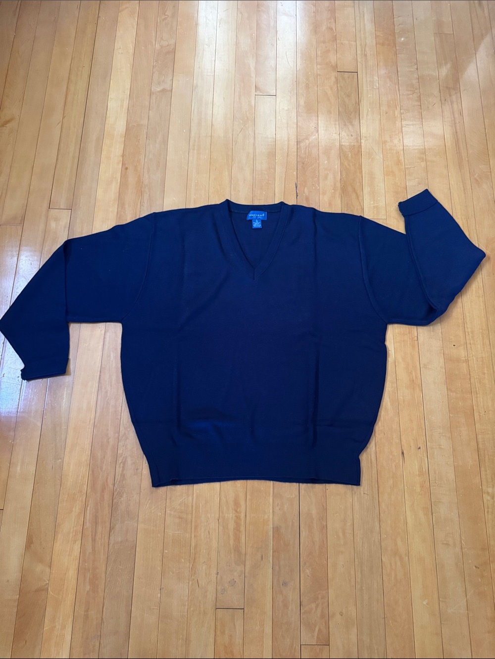 Towncraft classic Men's V-Neck Sweater in Navy Blue size XL